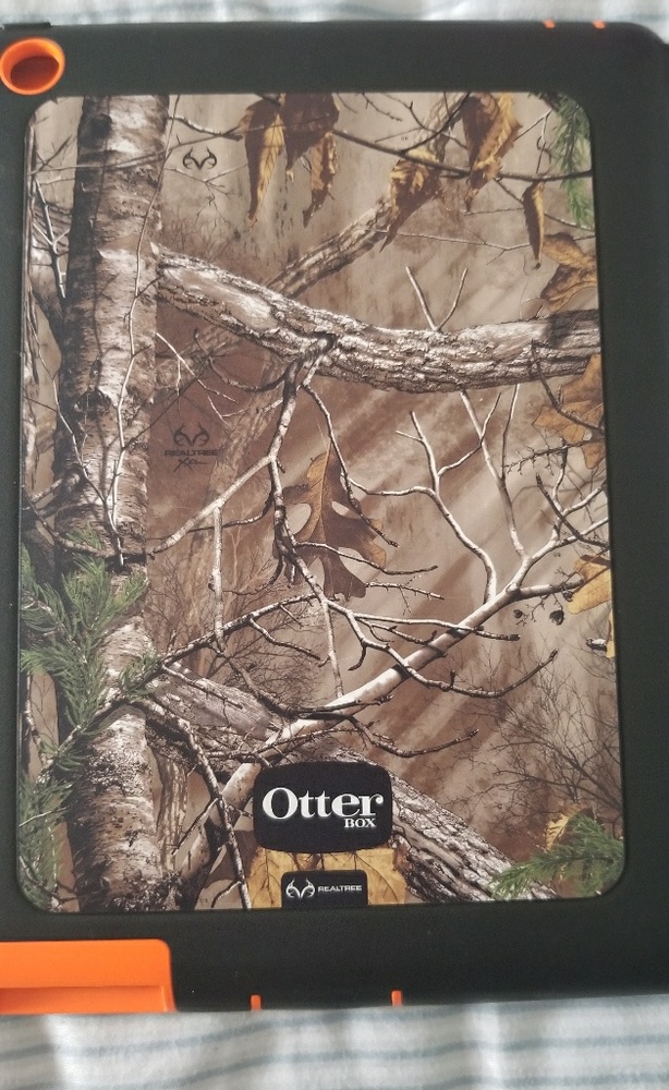 SOLD.  Otterbox for Ipad